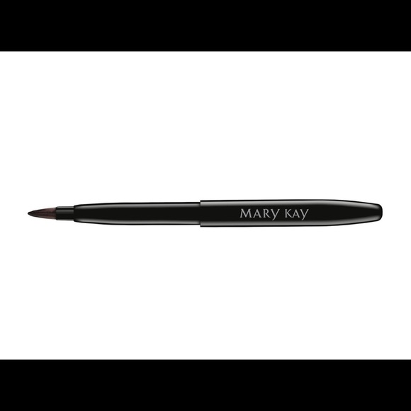 ⭐️ Mary Kay Retractable Lip Brush - Discontinued